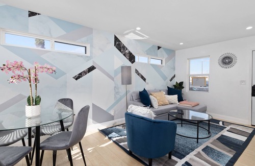 Sutter House | ★RAVISHING 2B1B REVAMPED HOME WITH QUEEN BEDS★