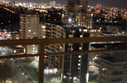 Sherwood Park Condo | Ravishing & centrally located suites for Romantic getaway or Solo travel