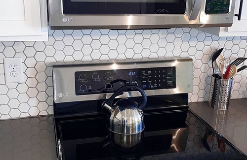 Dunean Condo | Ravishing Condo 1.5 miles from Downtown Greenville - Cleaning Rate Included