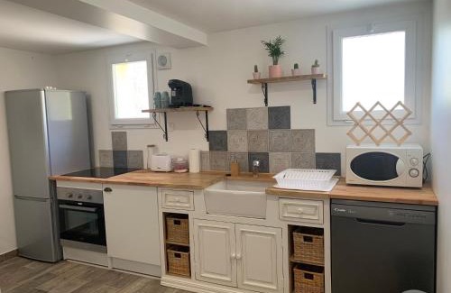 Lancon-Provence Apartment | Ravissant logement avec jacuzzi