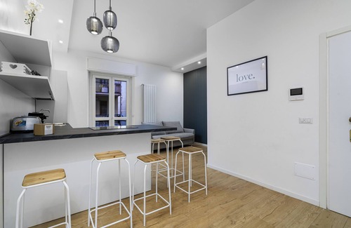Milan Apartment | Ray Home 1 (SAN SIRO)