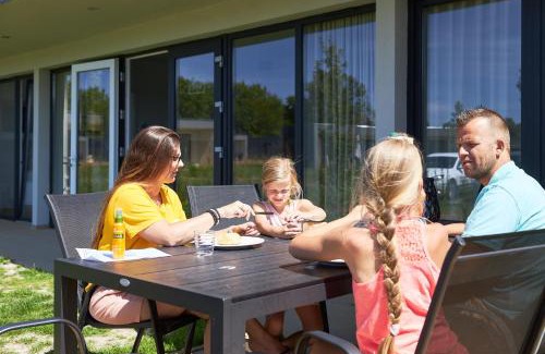 Kamperland Resort | RCN Vakantiepark de Schotsman Bungalow de Bevelander