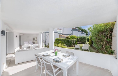 New Golden Mile Apartment | RDR358 - Amazing 4 bed beachfront Dominion Beach