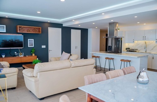 Zapopan Condo | Real View Towers, Stunning 9th Floor 3BR, Near Andares