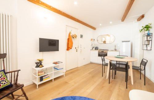 Historic Center Apartment | RealKasa Calari Terrace Loft