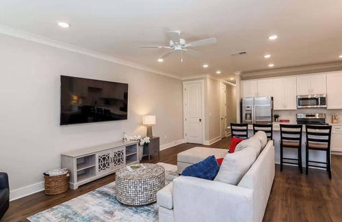 Oxford House | Rebel Reserve by Apex Short Term Stays