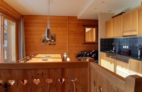Les Eucherts Apartment | Recent typical chalet, south-facing terrace, breathtaking VIEW of the Tarentaise Valley