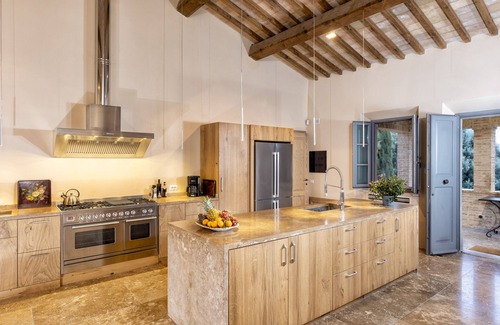 San Giovanni d'Asso Villa | Recently restored Villa in Tuscany, sleeps 12, sw.pool, big garden, olive grove.