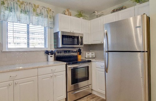 Palmetto Dunes Condo | Recently renovated 2 bedroom short walk to the beach getaway.