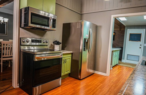 Pine Mountain Ski Chalet | Recently renovated chalet within walking distance to the salt water pool