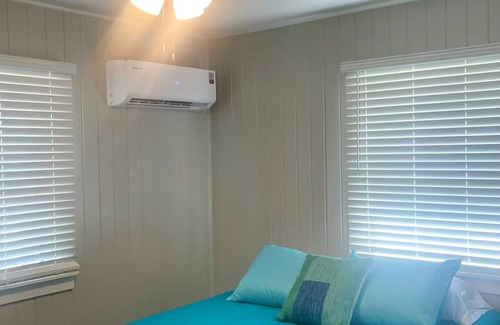 Warsaw House | Recently renovated, cozy lake home on relaxing Big Barbee Lake Channel!