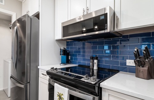 Seabrook Island House | Recently Updated! Gorgeous Sunsets on Pelican Beach! Walk to Pools! Amenity Cards! 2 Dogs - 30# max