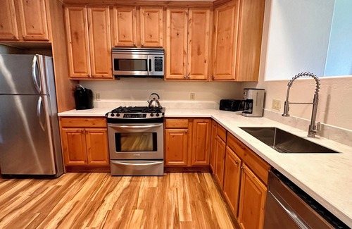 Winter Park House | Recently updated townhouse in perfect downtown location - walk everywhere!