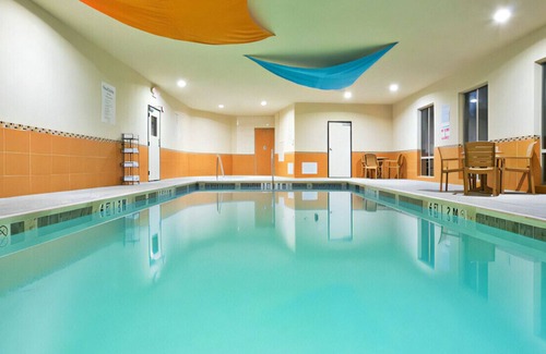 White Rock Hills House | Recharge in our Spacious Room! Onsite Pool, Gym
