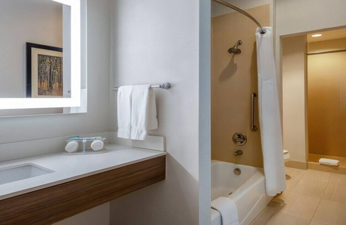 White Rock Hills House | Recharge in our Spacious Room! Onsite Pool, Gym