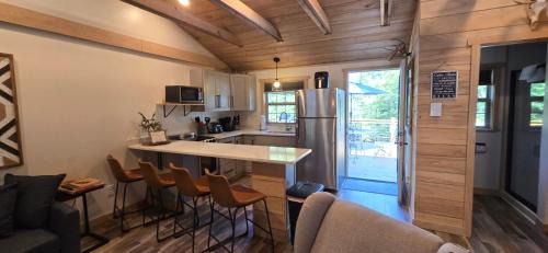 Oakland House | Recreational Therapy- Private 2 Bedroom with Hot Tub and Firepit