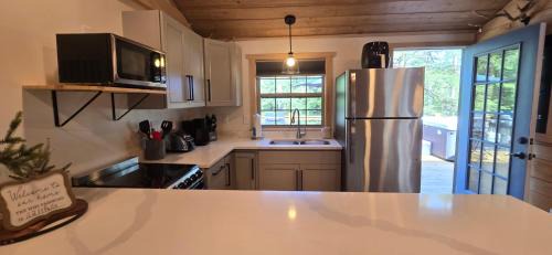 Oakland House | Recreational Therapy- Private 2 Bedroom with Hot Tub and Firepit
