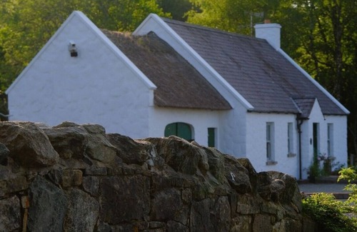 Cookstown Cottage | Rectory lodge traditional cottage