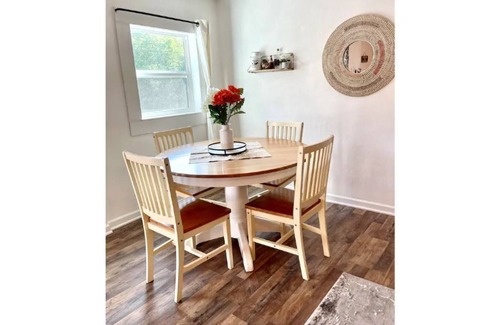 Montvale House | Red Barn Wellness Retreat by Blue Ridge Parkway