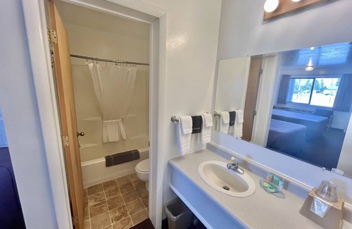 Ennis Hotel | Red Bear Inn