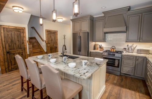 Banner Elk House | Red Bird Retreat