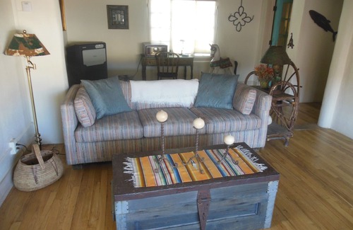 Taos Apartment | Red Cat House Vacation Apartment