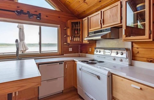 Sidney House | Red Cedar Haven Lakefront Dock Kayaks