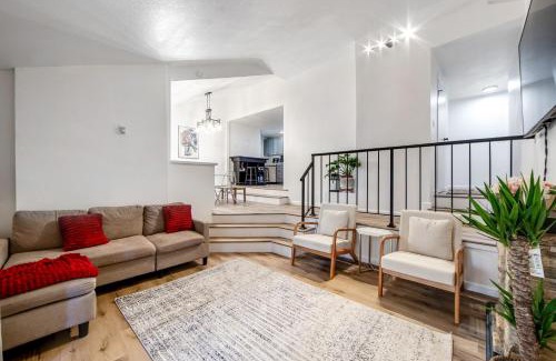Arrowhead Villas House | Red Cottage Charmer
