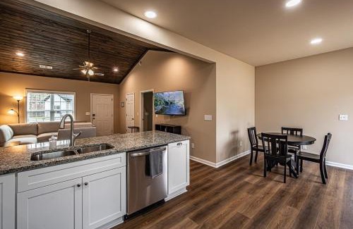 Dahlonega House | Red Door Cottage