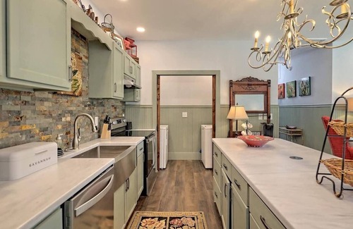 Cedar Cliff House | Red Door Retreat Cottage
