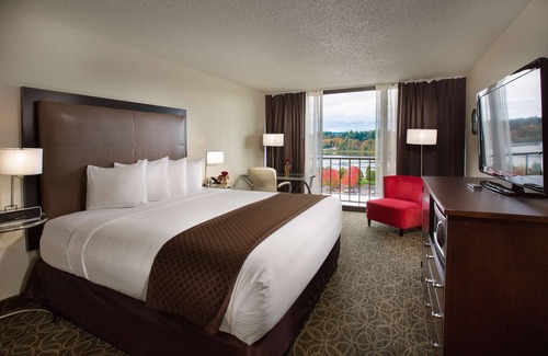 Olympia Hotel | Red Lion Inn & Suites Olympia, Governor Hotel