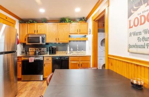 Park City Apartment | Red Pine Mountain Retreat steps from the Cabriolet
