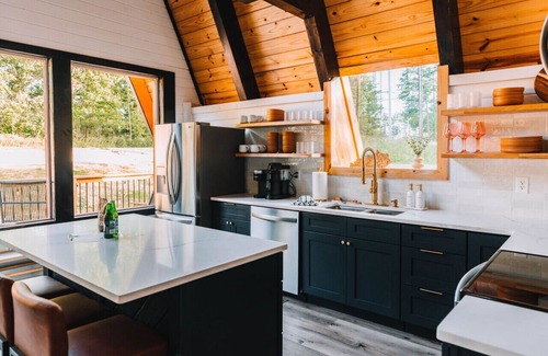 Campton Cabin | Red River Gorge A-Frame | Hot Tub | Firepit | Pets