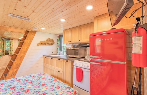 Beattyville Cabin | Red River Gorge Getaway - Private- Fast Wifi - Fire Pit