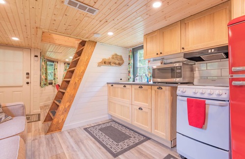 Beattyville Cabin | Red River Gorge Getaway - Private- Fast Wifi - Fire Pit