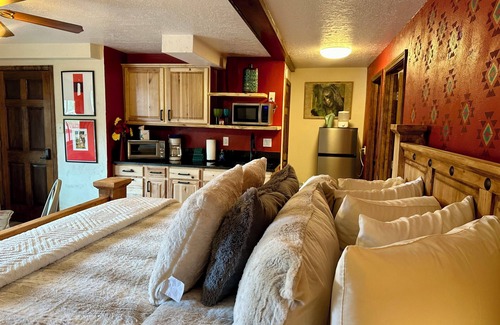 Red River Condo | Red River Townhouse - Efficiency
