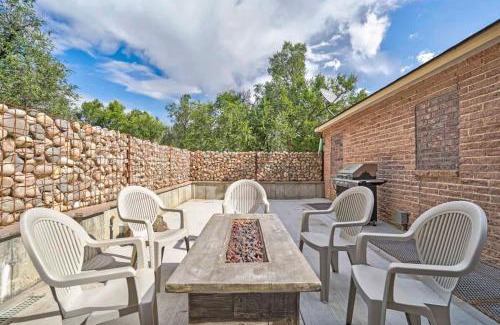 Colorado Springs House | Red Rock Farmhouse - Patio Paradise Hiking Trails