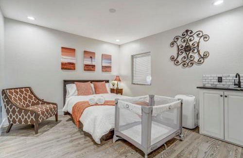 Colorado Springs House | Red Rock Farmhouse - Patio Paradise Hiking Trails