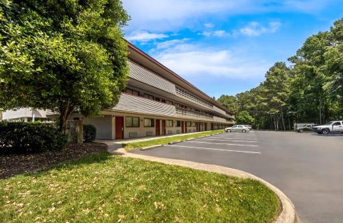 Durham Hotel | Red Roof Inn Chapel Hill - UNC