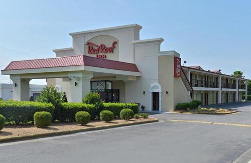Dalton Hotel | Red Roof Inn Dalton