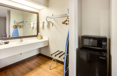 Cape Fear Hotel | Red Roof Inn Fayetteville I-95