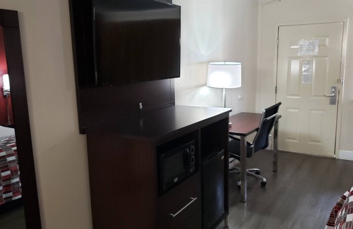 Kenner - Louis Armstrong International Airport Hotel | Red Roof Inn Kenner – New Orleans Airport NE