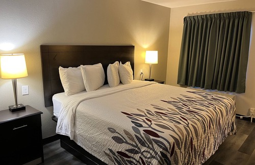 Kimball Hotel | Red Roof Inn Kimball, TN - I-24
