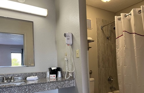 Kimball Hotel | Red Roof Inn Kimball, TN - I-24