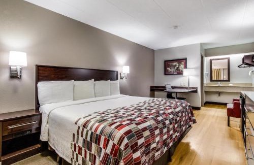 Lexington Hotel | Red Roof Inn Lexington
