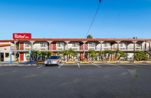 Bellflower Hotel | Red Roof Inn Los Angeles - Bellflower