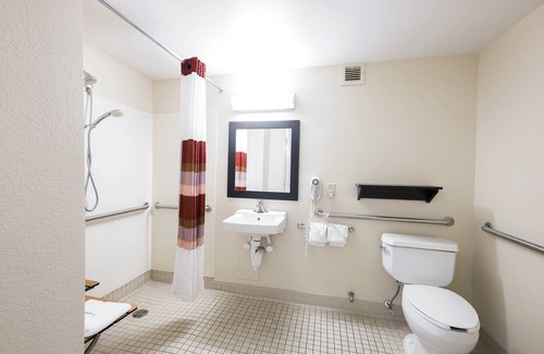 Woburn Hotel | Red Roof Inn PLUS+ Boston - Woburn/Burlington