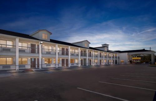 Stafford Hotel | Red Roof Inn Stafford, TX