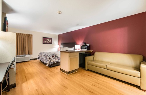 Monee Hotel | Red Roof Inn & Suites Monee