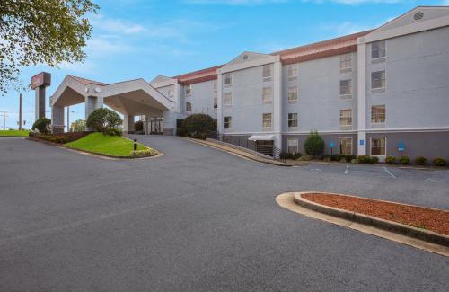 Newnan Hotel | Red Roof Inn & Suites Newnan
